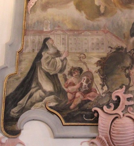 Ausschnitt aus dem Wandgemälde auf dem Betchor der Klosterkirche zu Wald: Portrait der Äbtissin mit ihrem Wappen zu ihren Füßen